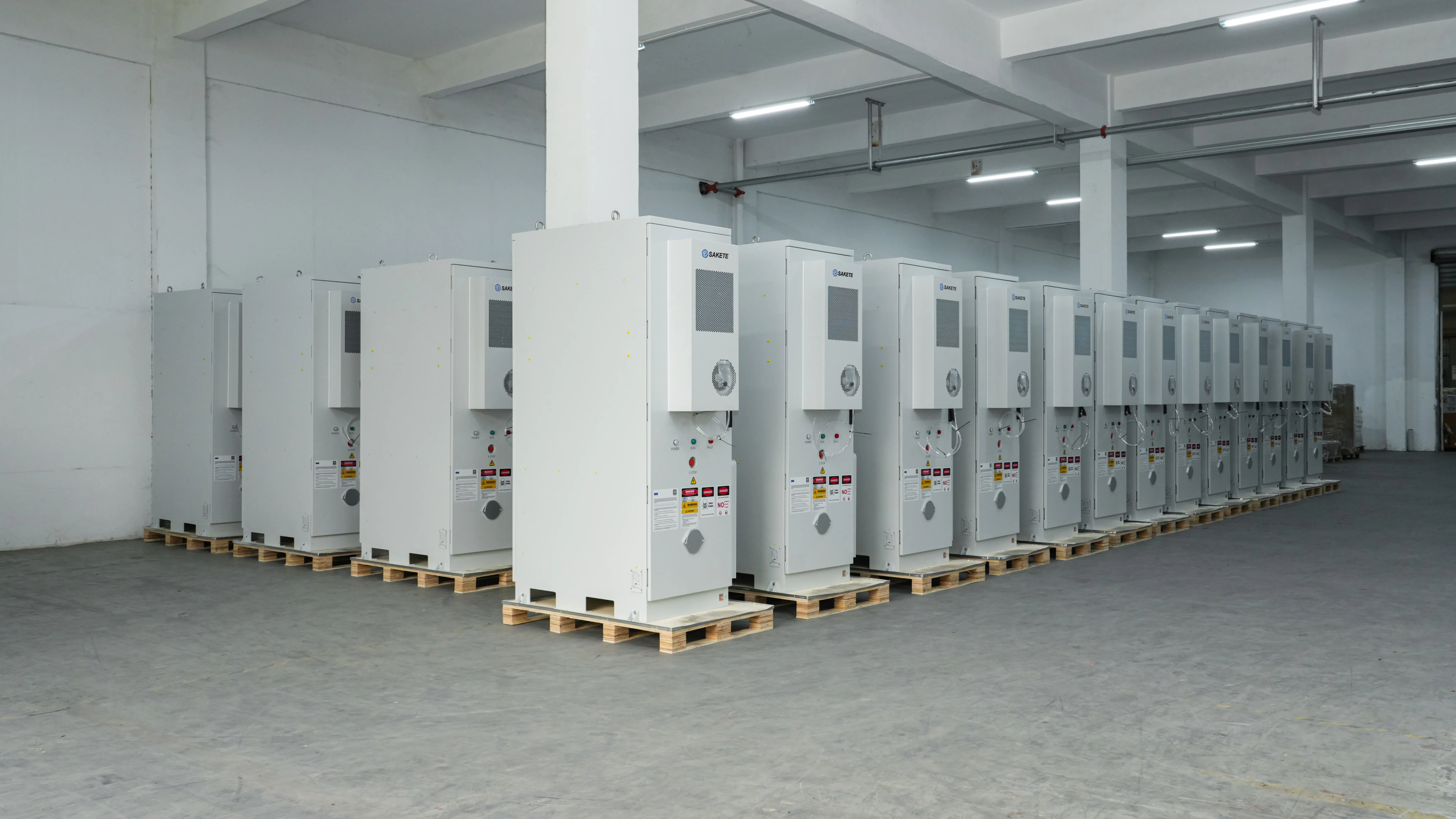 Air-Cooled Battery Cabinet ESS 112kWh 4