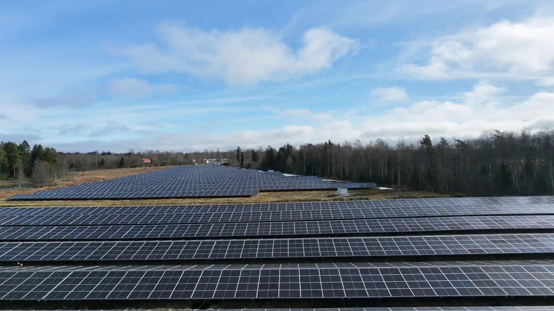 PV-coupled grid storage